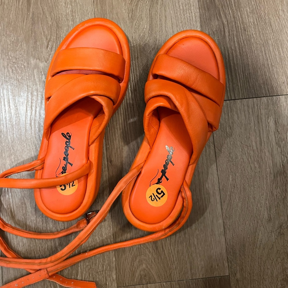 Women’s Free People sandals